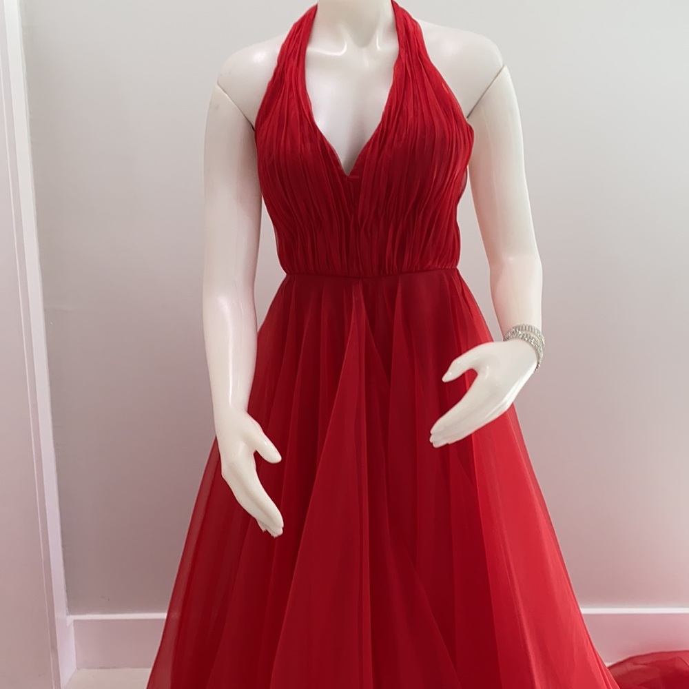 Dress - Picture 2 of 4